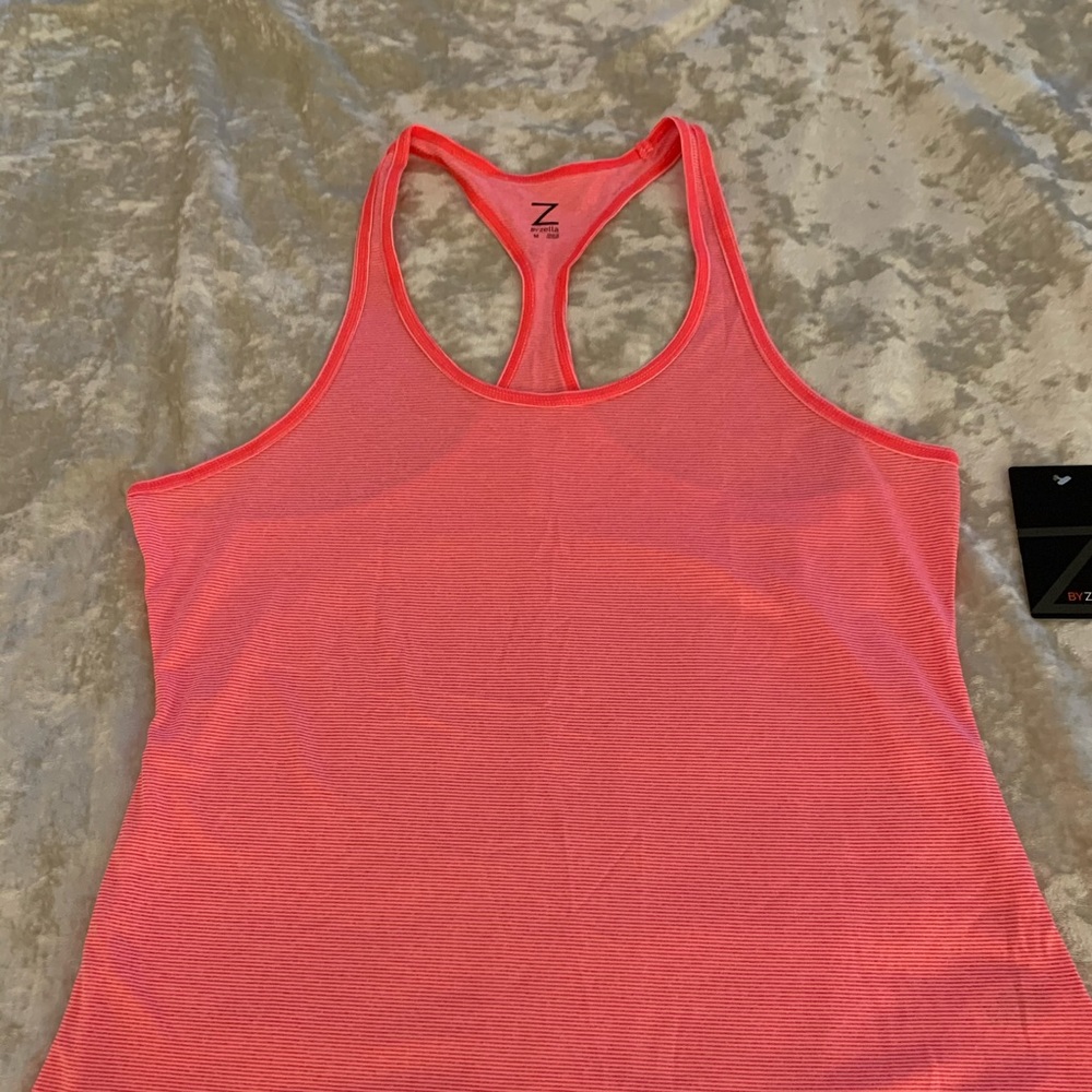 NWT Z by Zella Razorback Workout Tee in Bright Pink/Dark Pink Pin Strips.
